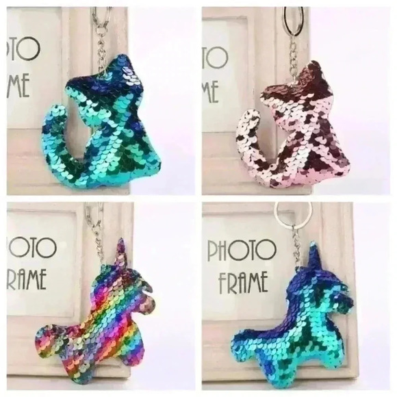 ⭐️ Cat And Unicorn Sequin Poms - Picture 1 of 5